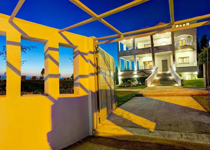 Villa Porto Dermata By *